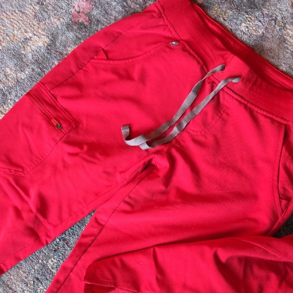 Red Scrub Set - Picture 3 of 5